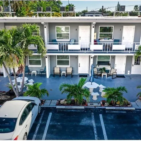 Sunset Beach Suites At Madeira Beach! Pet Friendly Beach Getaway!- Suite 1 St. Pete Beach Exterior photo