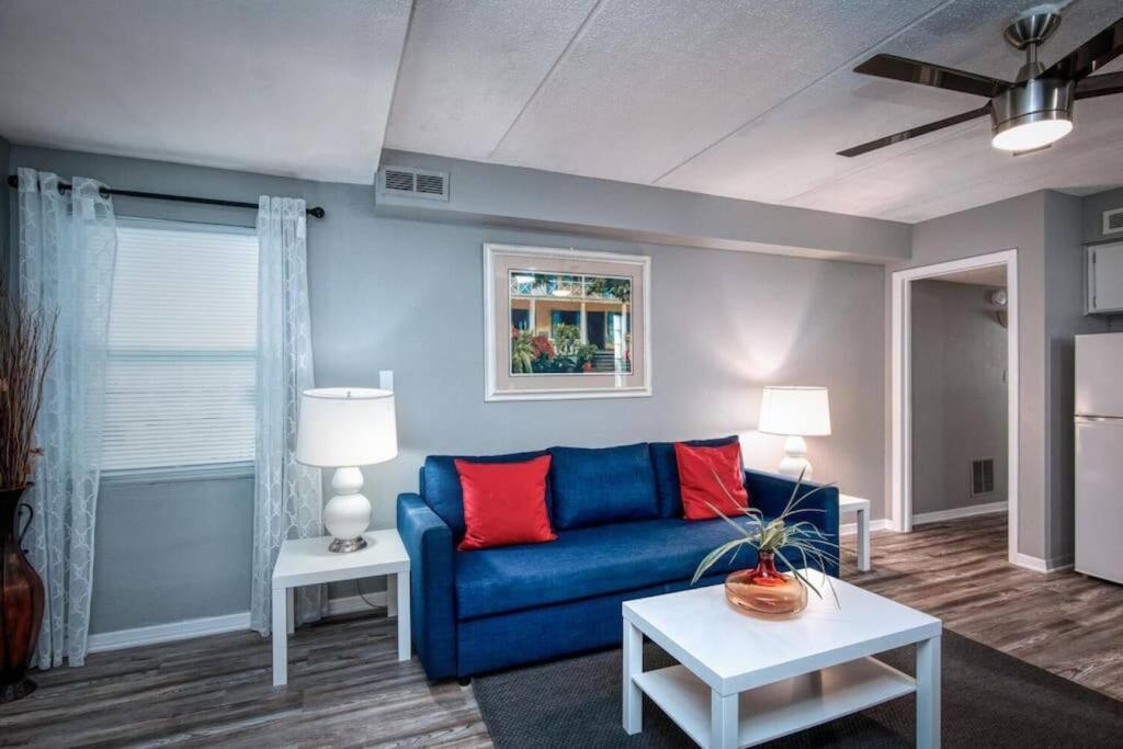 Sunset At Madeira Beach! Pet Friendly Getaway!- 1 Appartement St. Pete Beach